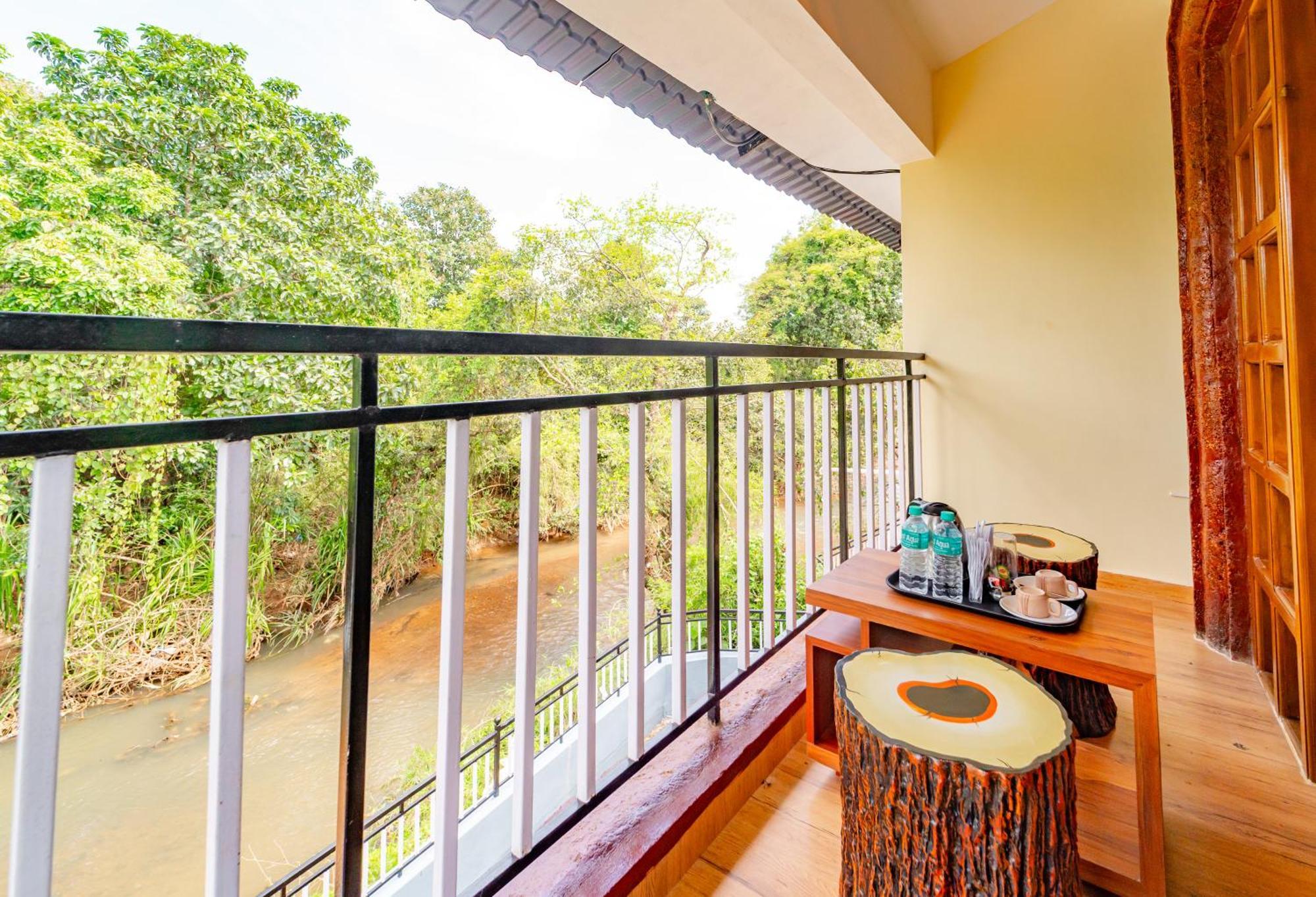 Treebo Green Village Resort - Goa Maneri  Luaran gambar