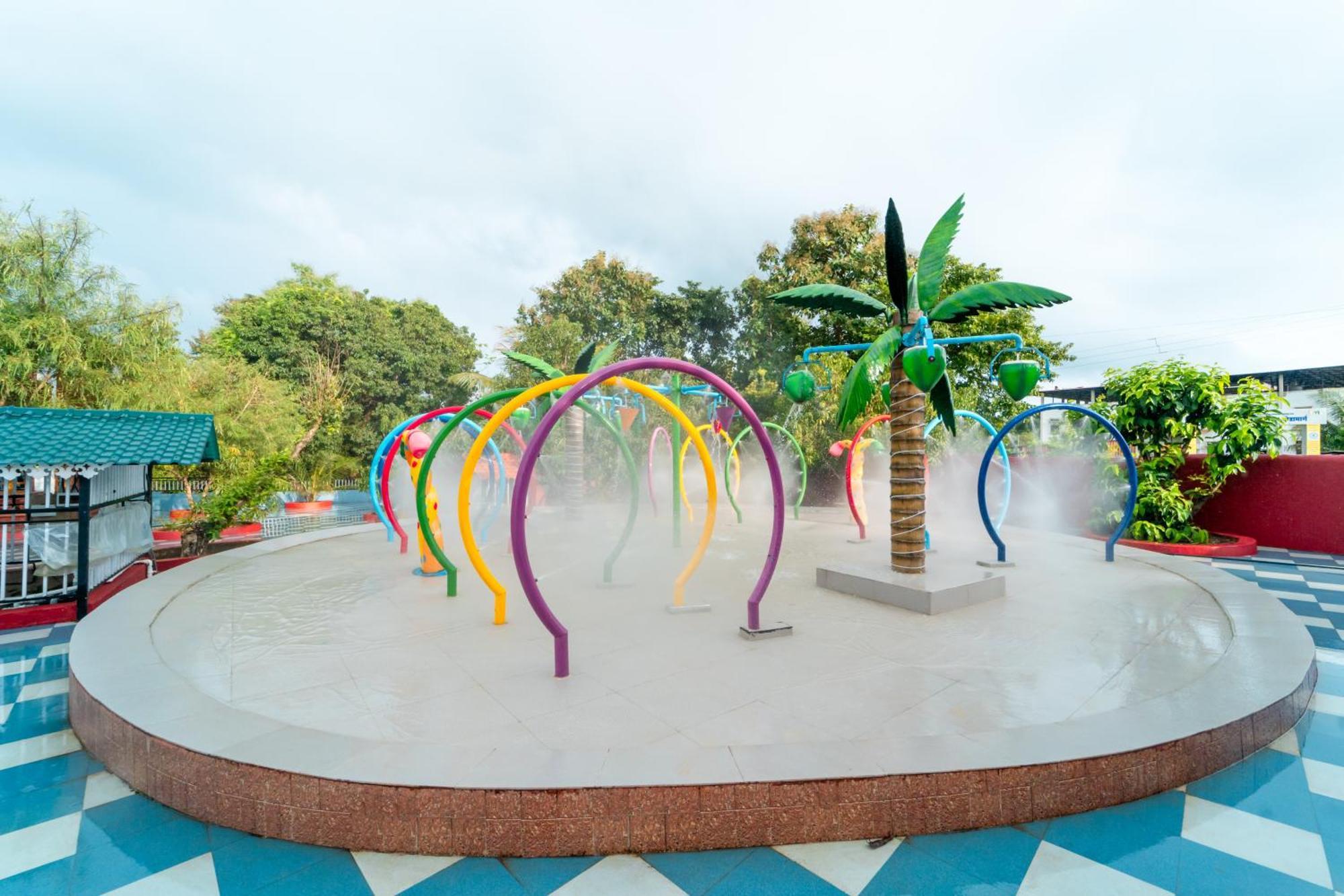 Treebo Green Village Resort - Goa Maneri  Luaran gambar